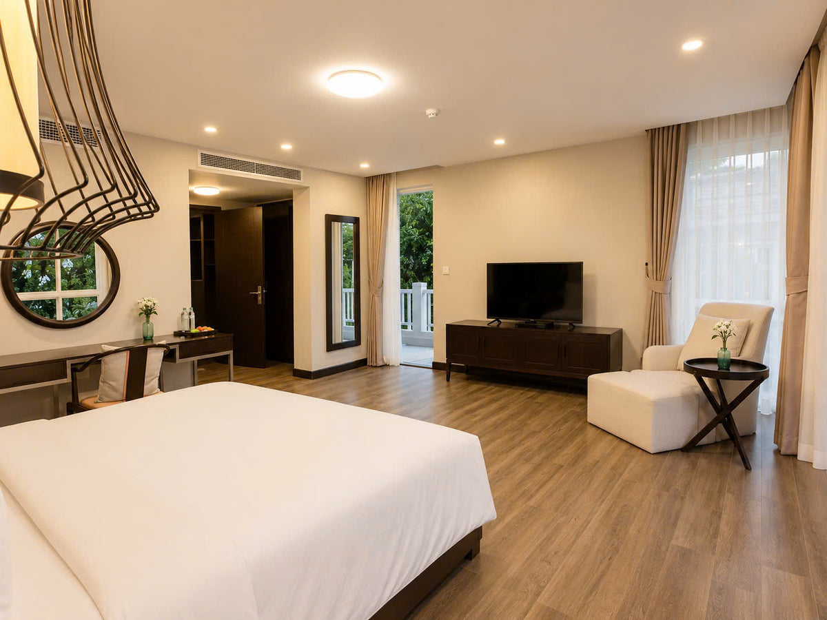 Special 5 bedroom Villa