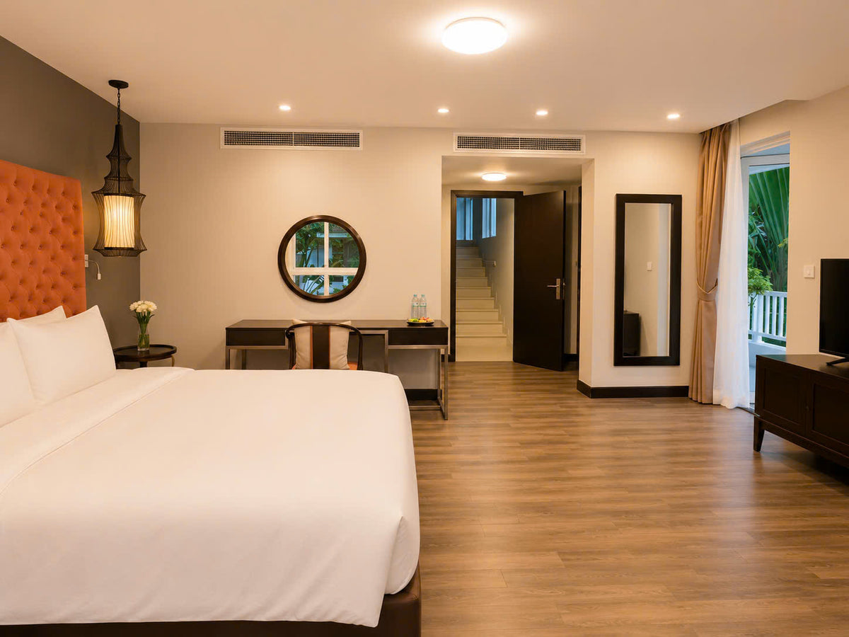 Special 5 bedroom Villa